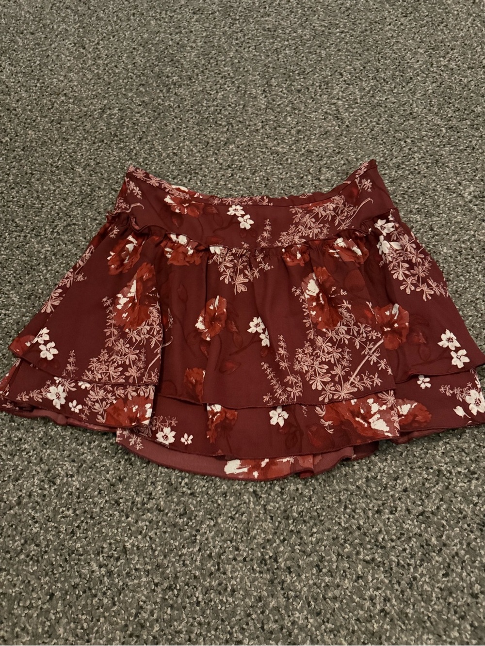 OAK + FORT Burgundy Floral Tiered Mini Skirt